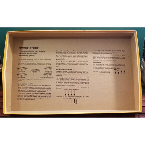Vintage 1971 Score Four 3-D Family Strategy Game - Picture 4 of 4